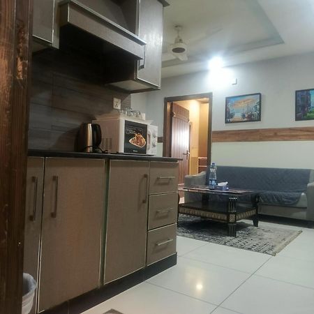 Pine Apartments Civic Center Bahria Town Islamabad Rávalpindí Exteriér fotografie