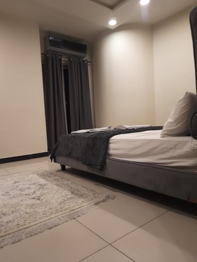 Pine Apartments Civic Center Bahria Town Islamabad Rávalpindí Exteriér fotografie