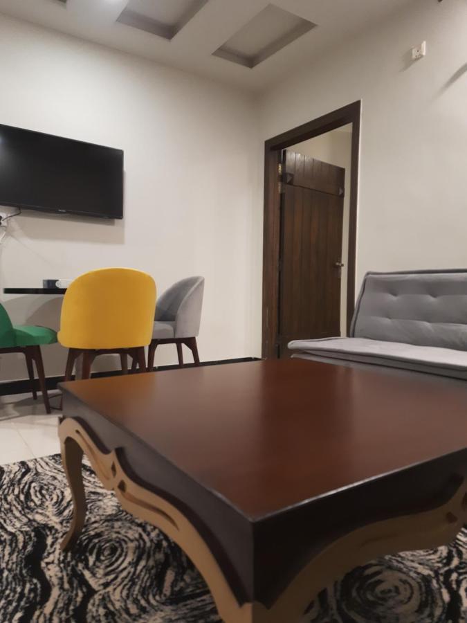Pine Apartments Civic Center Bahria Town Islamabad Rávalpindí Exteriér fotografie